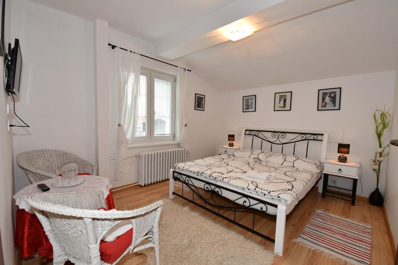 Slnecny Dvor Apartment Велка Ломница Екстериор снимка